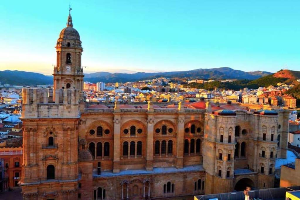 Malaga Center公寓 外观 照片